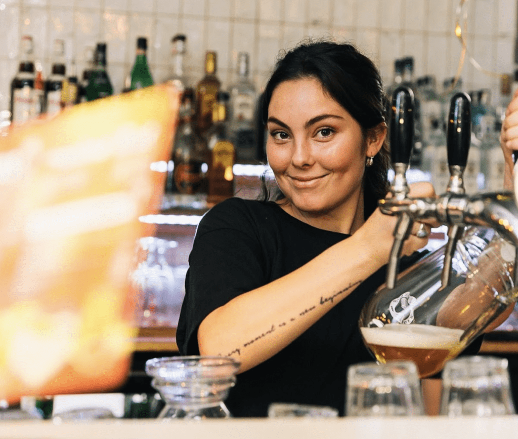 Bartender in Belushi's Berlin Mitte.